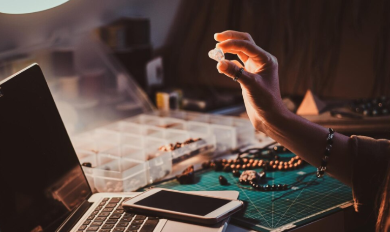 How Technology Is Redefining Timeless Jewelry Traditions